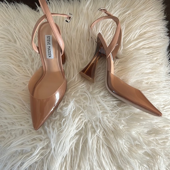 Steve Madden - Picture 1 of 1